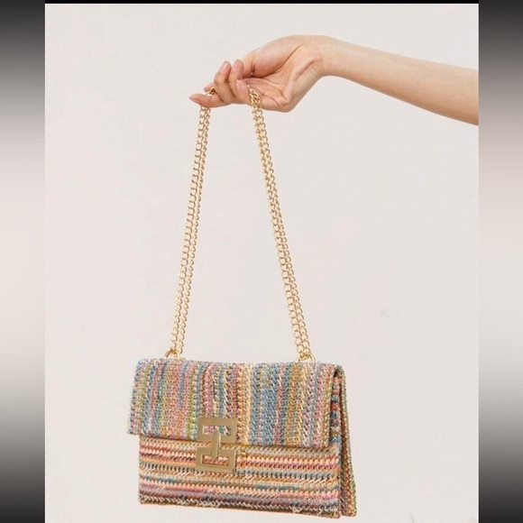 Metal-Lock Flap Gold Chain Braided Shoulder Bag - Picture 3 of 6